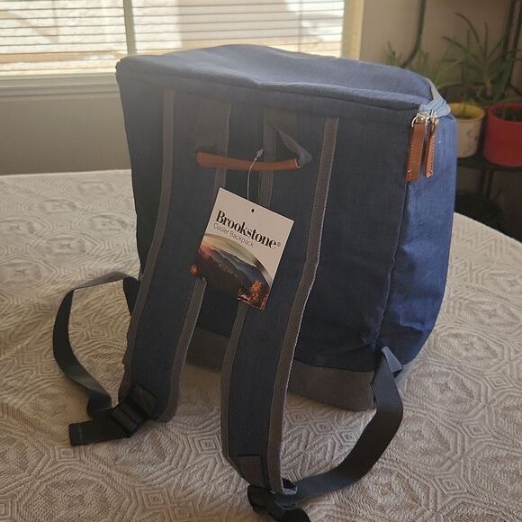 Brookstone insulated cooler NWT blue with top zipper - Picture 2 of 8